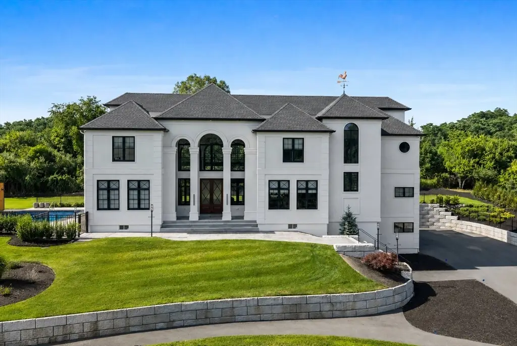 19 Bridle Spur Ln, Danvers, MA 01923 - #1