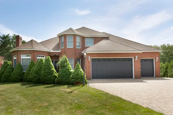 114 Upper Gore Rd, Webster, MA 01570