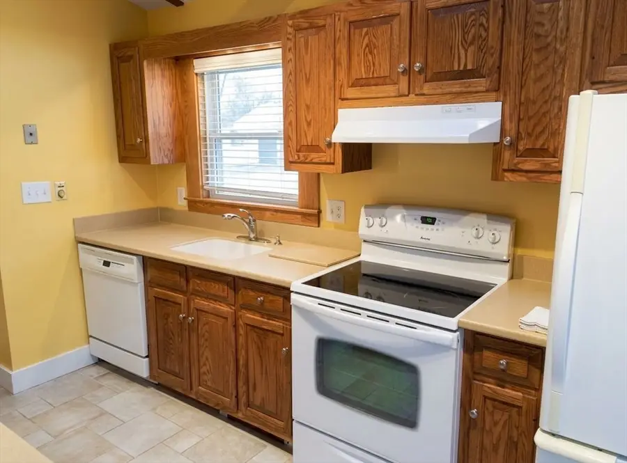 19 Rowland Street #1, Marblehead, MA 01945 - #3