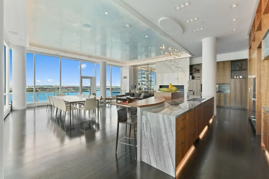 50 Liberty #PH-2A, Boston, MA 02210 - #2