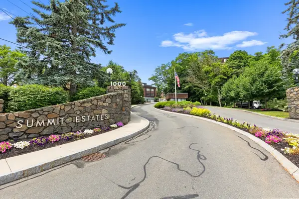 1002 Paradise Rd #1C, Swampscott, MA 01907