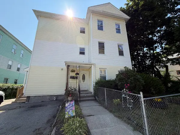 212 Vernon St, Worcester, MA 01607
