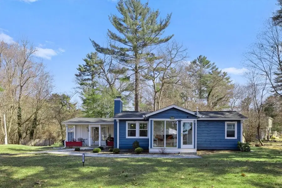 101 Annawon Dr, Halifax, MA 02338 - #2