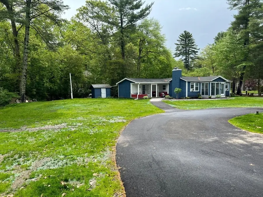 101 Annawon Dr, Halifax, MA 02338 - #3