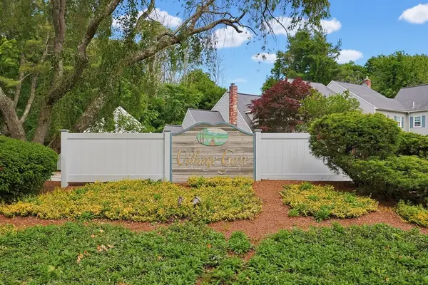 68 Village Street #68, Easton, MA 02334