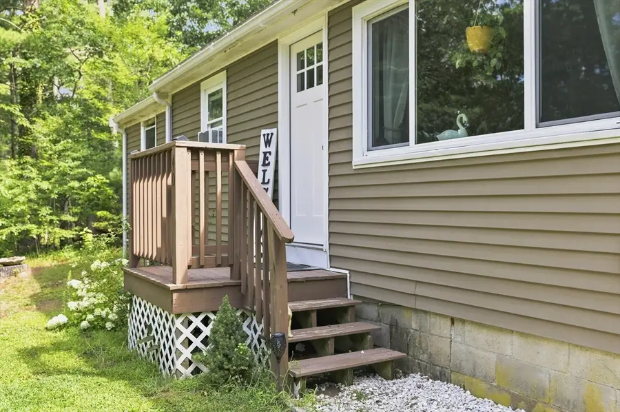 40 Lake Shore Dr, Middleboro, MA 02346 - #2
