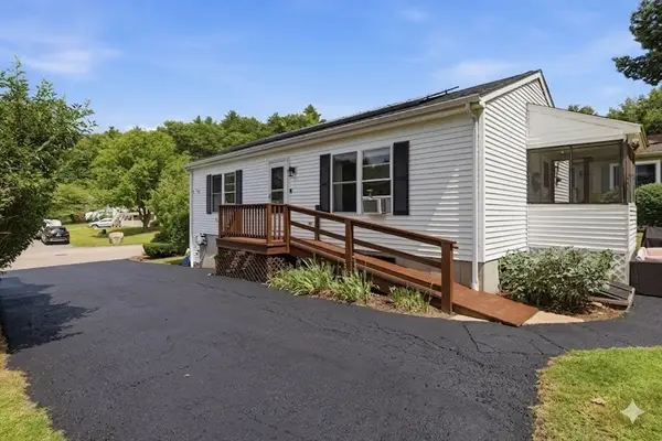 92 Eagle Dr #92, Douglas, MA 01516