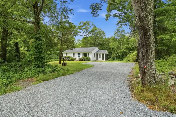 292 Anawan St, Rehoboth, MA 02769