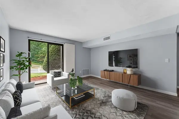 100 Cass Ave #A6, Dracut, MA 01826