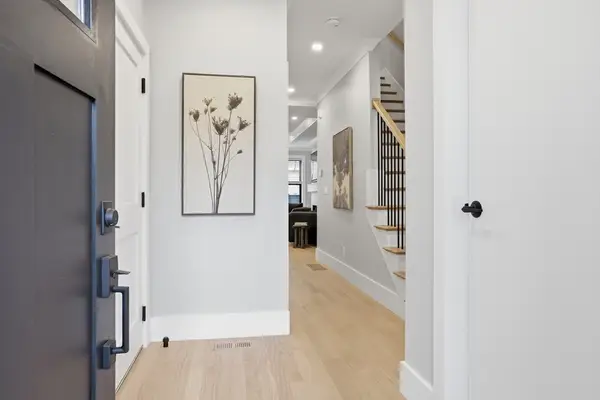 36 Loomis #401, Bedford, MA 01730