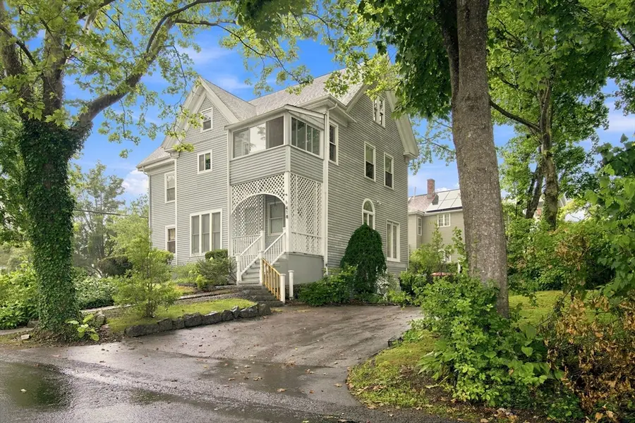 418 Ash St, Brockton, MA 02301 - #2