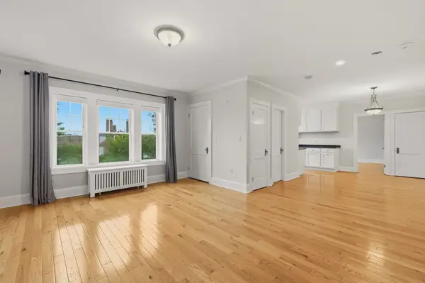 21 Bradlee Rd #32, Medford, MA 02155