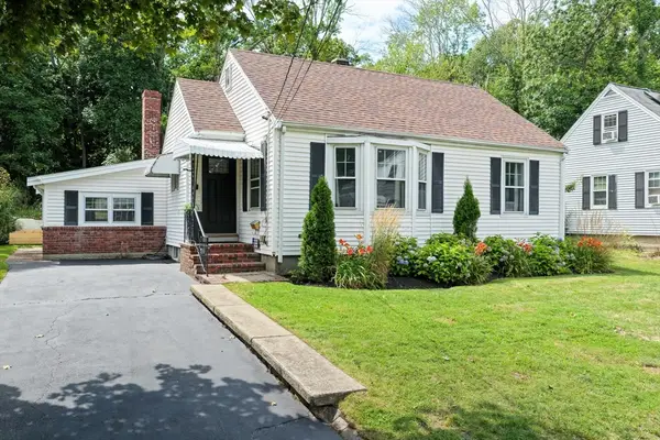 40 Oneida Ave, Brockton, MA 02301