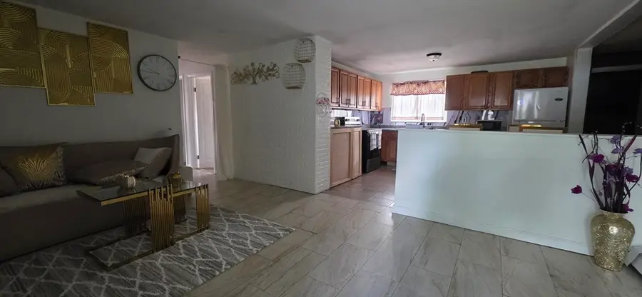 126 Lynn Rd, Brockton, MA 02302 - #2