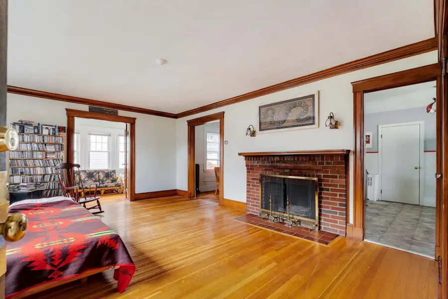 27 Pitcher Ave, Medford, MA 02155 - #3