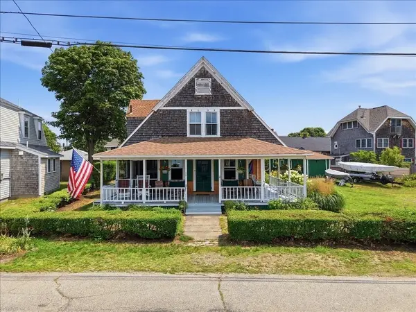 66 Cadish Ave, Hull, MA 02045