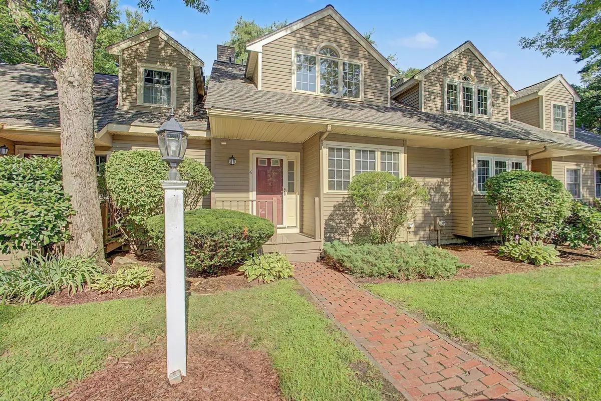 6 Lilac Ct #6, Hopkinton, MA 01748 - #1