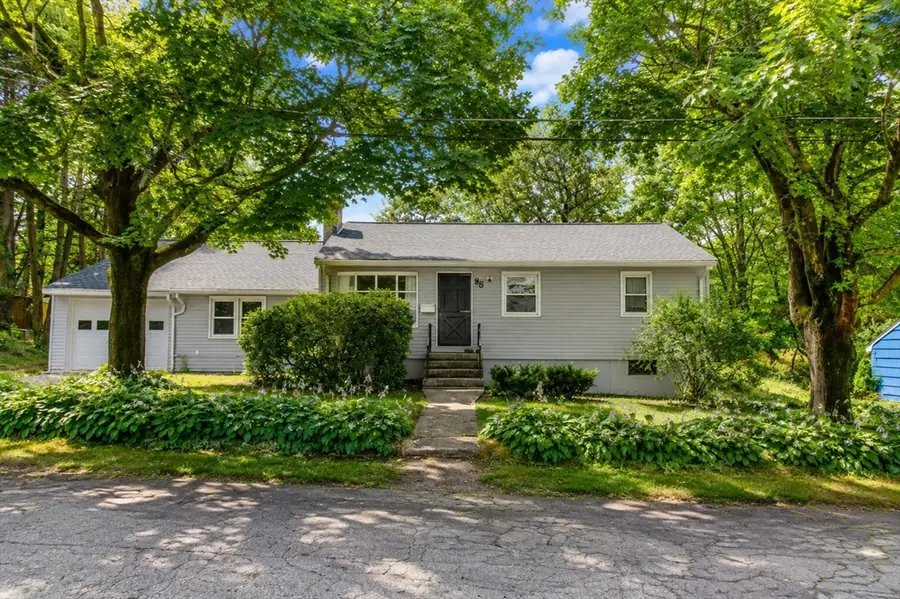 96 Crestwood Ln, Marlborough, MA 01752 - #2