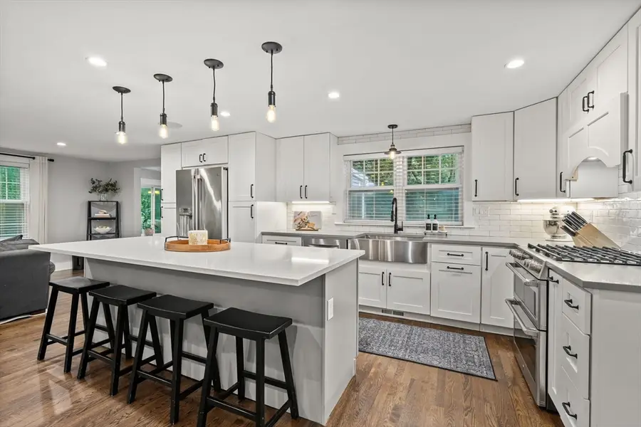 21 Arrowhead Rd, Topsfield, MA 01983 - #3