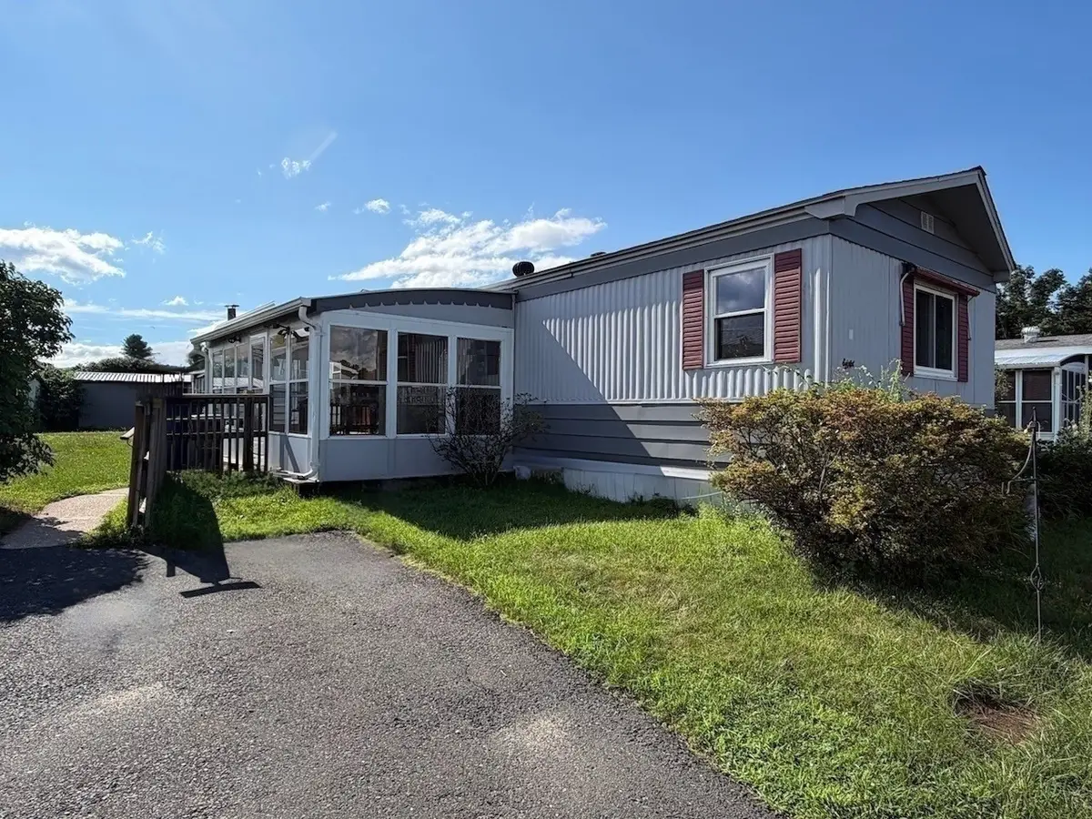 8 First Avenue, Westfield, MA 01085 - #1