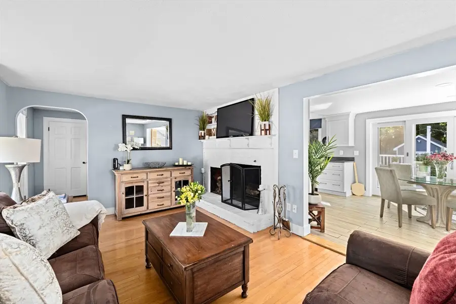 4 Country Drive, Hingham, MA 02043 - #3