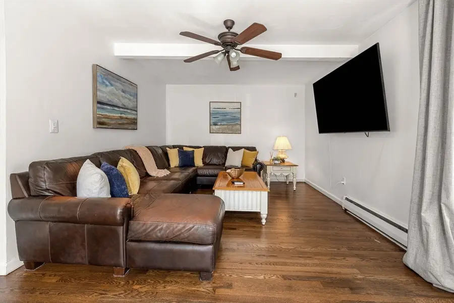 21 Burroughs St, Danvers, MA 01923 - #3