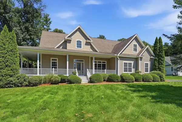 10 Sullivan Ln, South Hadley, MA 01075