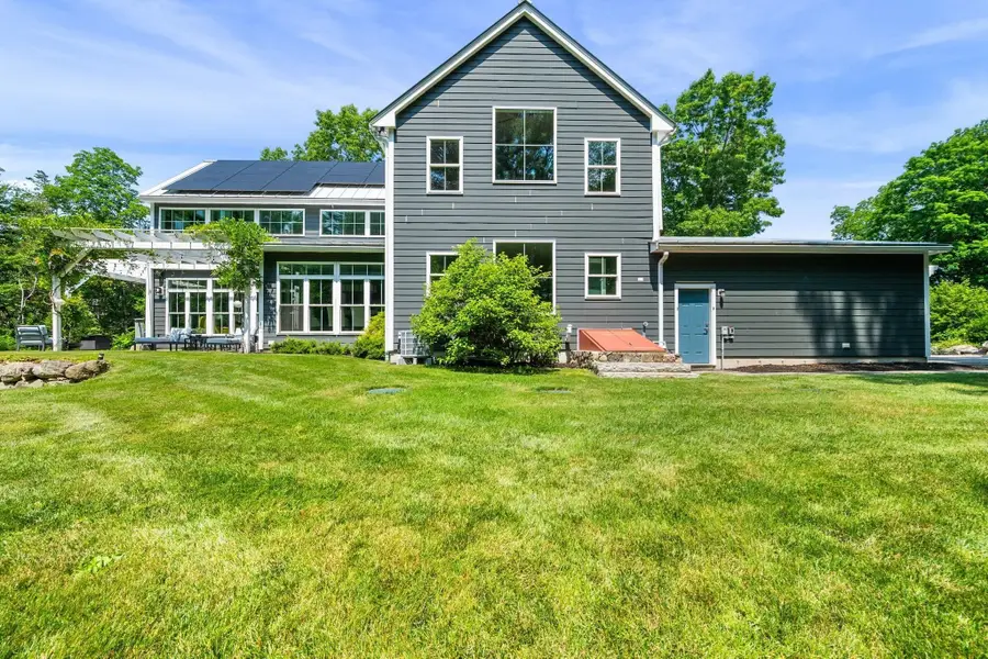 151 Hillside St, Rowley, MA 01969 - #3