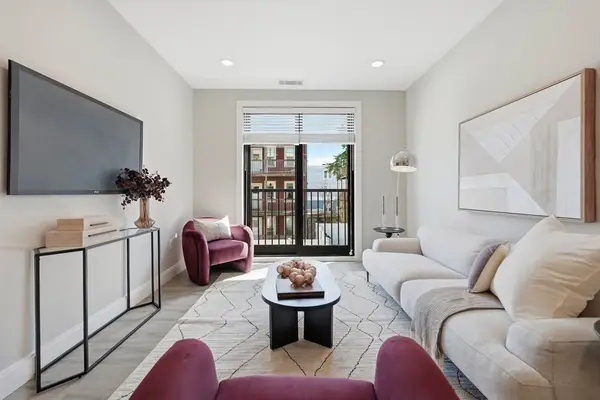 656 Saratoga #214, Boston, MA 02128