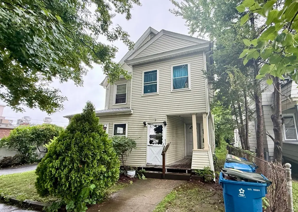 96 Fairview Ave, West Springfield, MA 01089 - #1