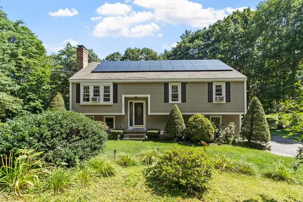 109 Hale Rd, Hubbardston, MA 01452