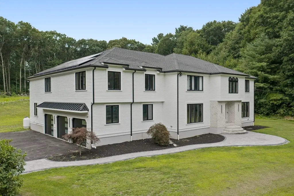 23 Ben's Way, Hopedale, MA 01747 - #1