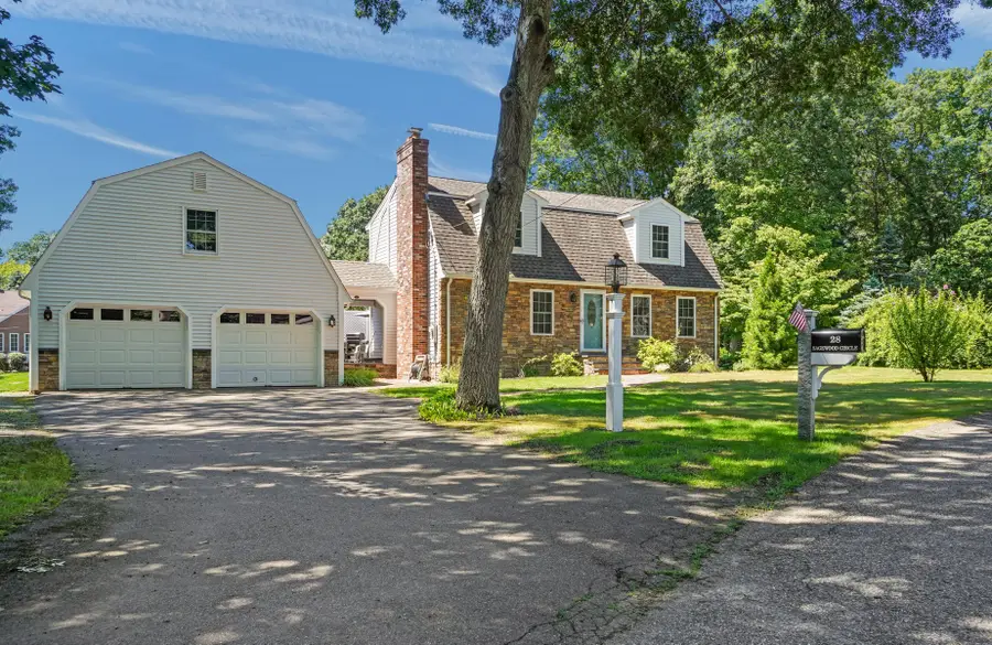 28 Sagewood Cir, Attleboro, MA 02703 - #2