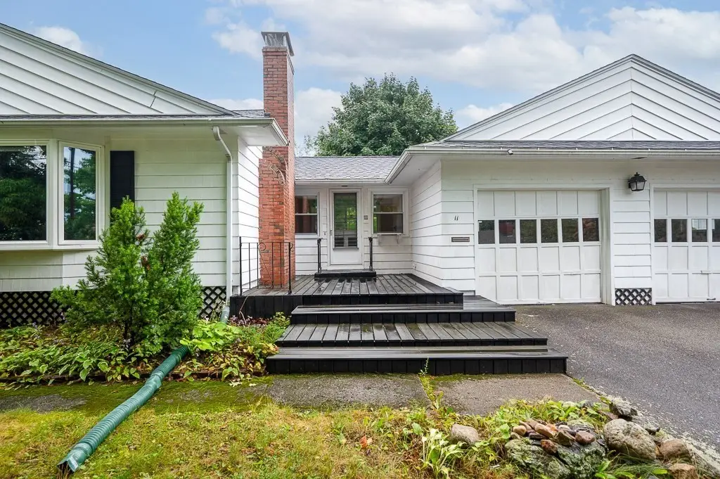 11 Lyndale Rd, Worcester, MA 01606 - #1