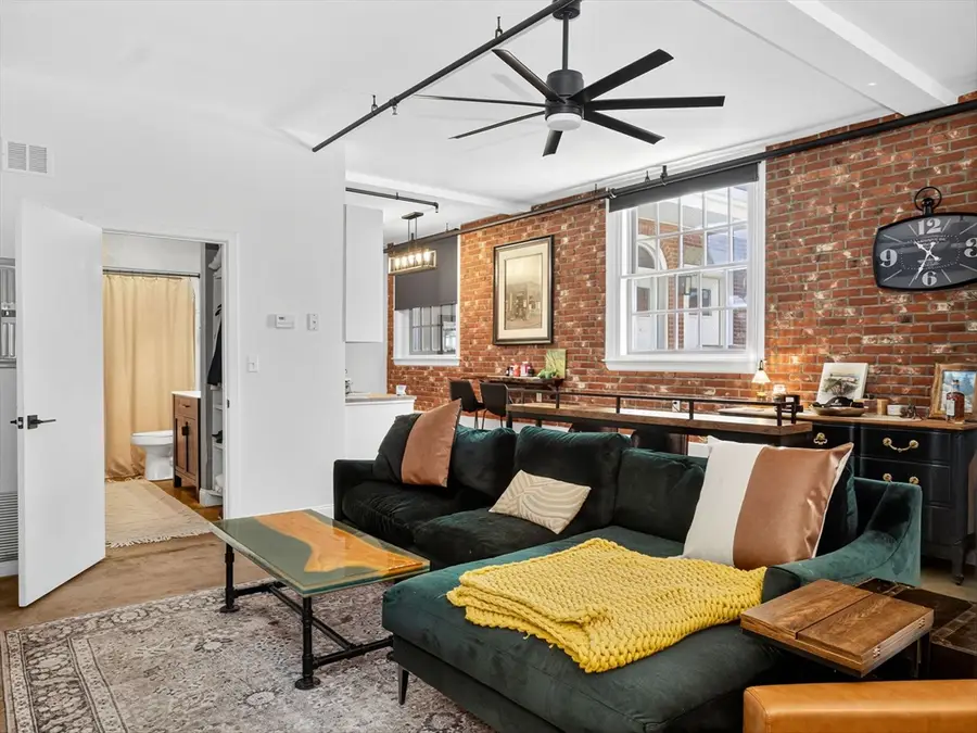 7 Crombie St #4, Salem, MA 01970 - #2