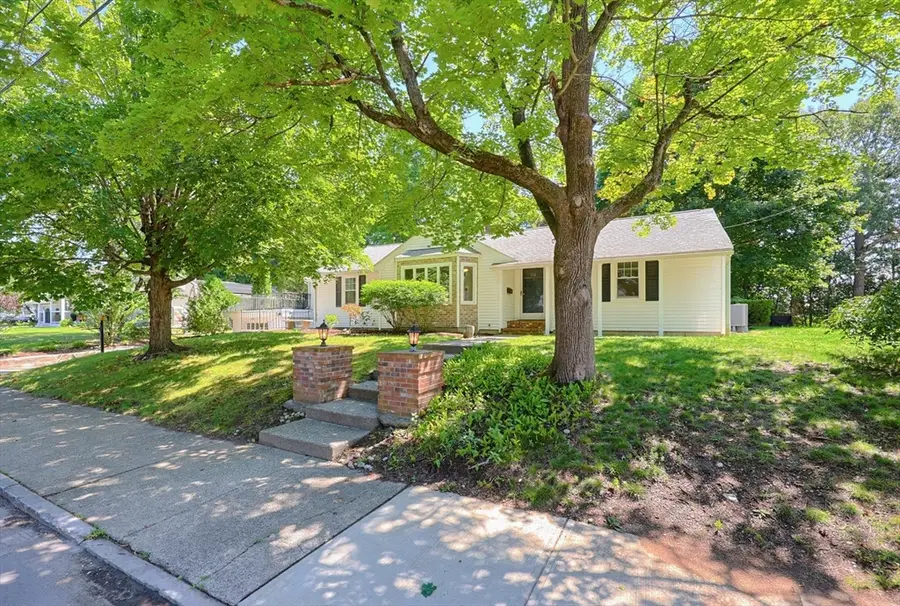 20 Tondreau Ave, Attleboro, MA 02703 - #2