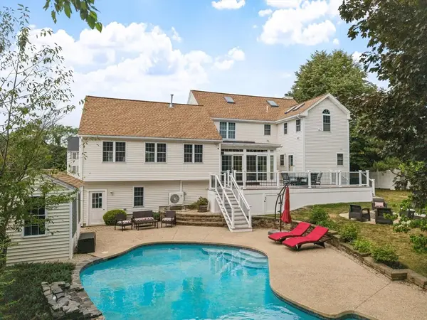 13 Russett Hill Rd, Haverhill, MA 01830