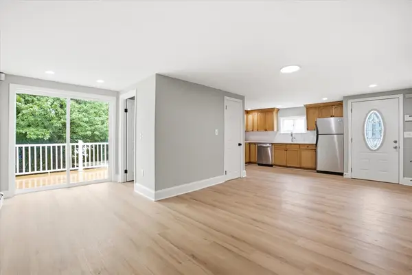 111 Liberty St, Lowell, MA 01851