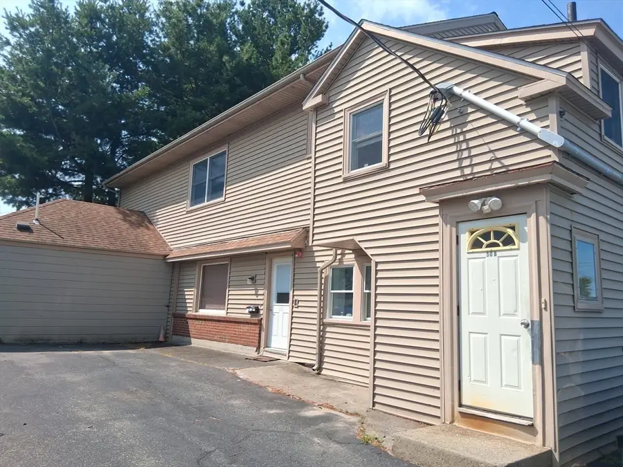 484 Burncoat St, Worcester, MA 01606 - #3