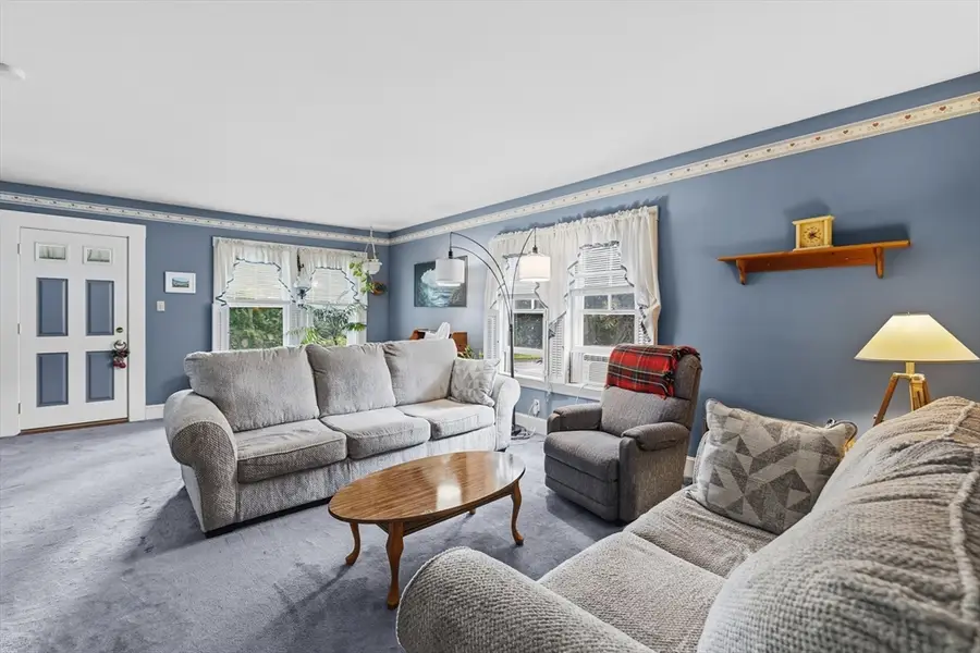 56 Hathaway Rd, Dartmouth, MA 02747 - #3