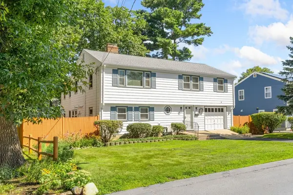 64 Heywood Ave, Melrose, MA 02176