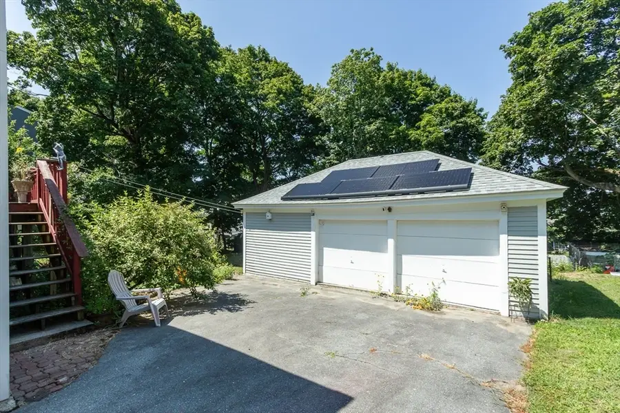 242 Beacon St, Lowell, MA 01850 - #3