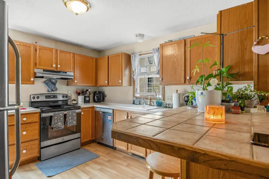 134 Main St, South Hadley, MA 01075 - #2