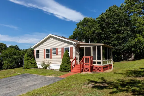 6 Headlands Dr, Plymouth, MA 02360