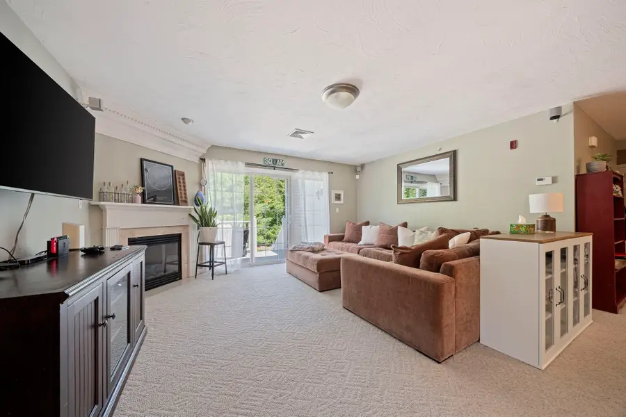 222 Tamarack Lane #222, Abington, MA 02351 - #2