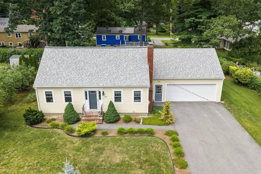 126 Oak Ridge Dr, Ayer, MA 01432 - #3