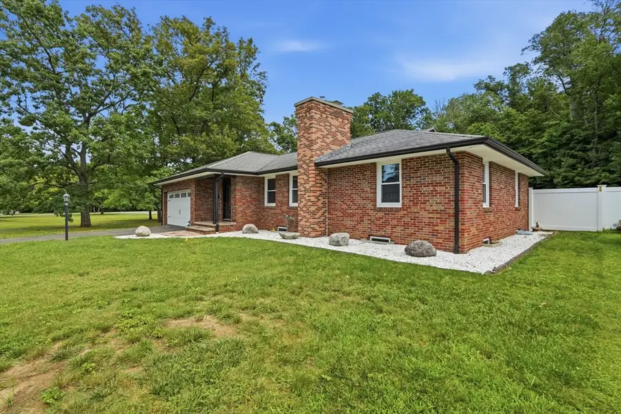 87 Laurel Rd, West Springfield, MA 01089 - #3