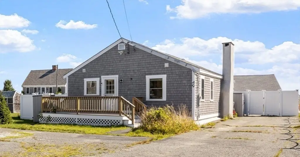 49 Freeman Ave, Sandwich, MA 02563 - #1
