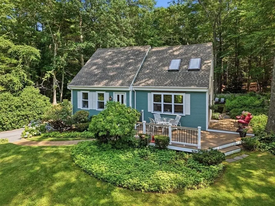 205-R Middleboro Rd, East Freetown, MA 02717 - #3