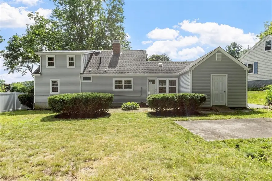 14 Meadow Ln, Worcester, MA 01602 - #3